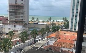 Excelente FLAT/PRAIA PINA